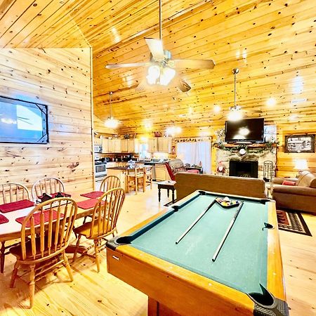 Little Sugar Camp Villa Sevierville Exterior photo