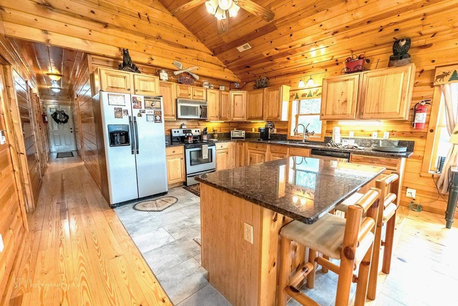 Little Sugar Camp Villa Sevierville Exterior photo