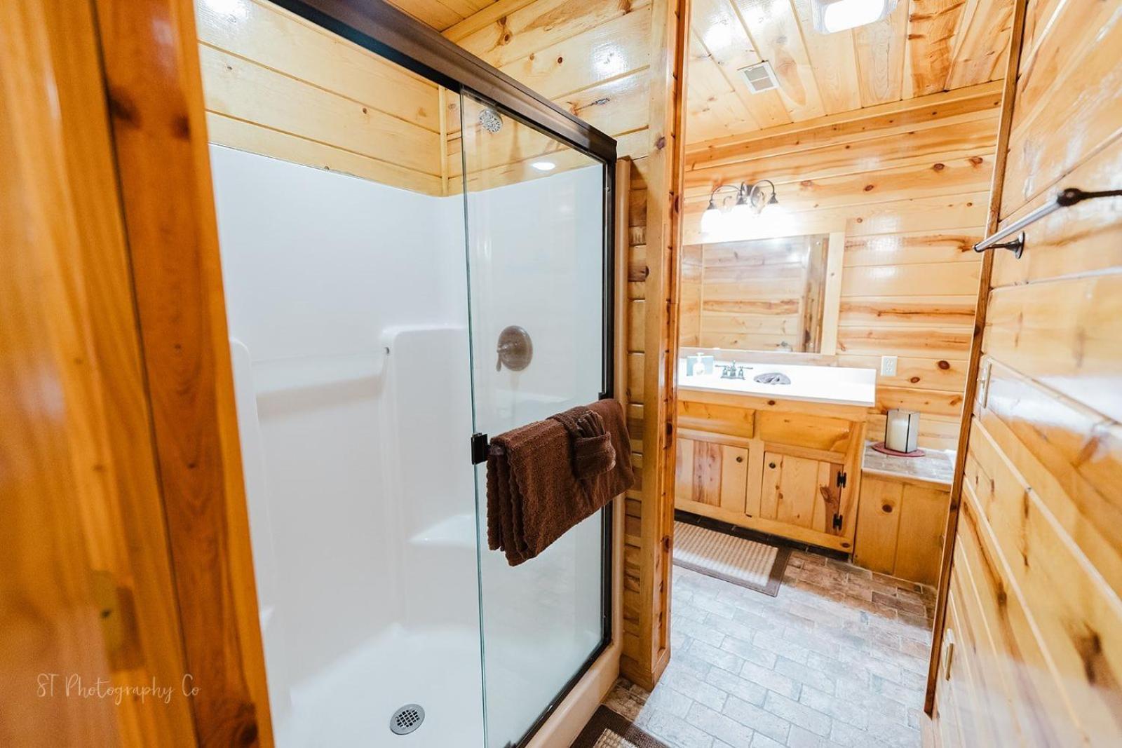 Little Sugar Camp Villa Sevierville Exterior photo