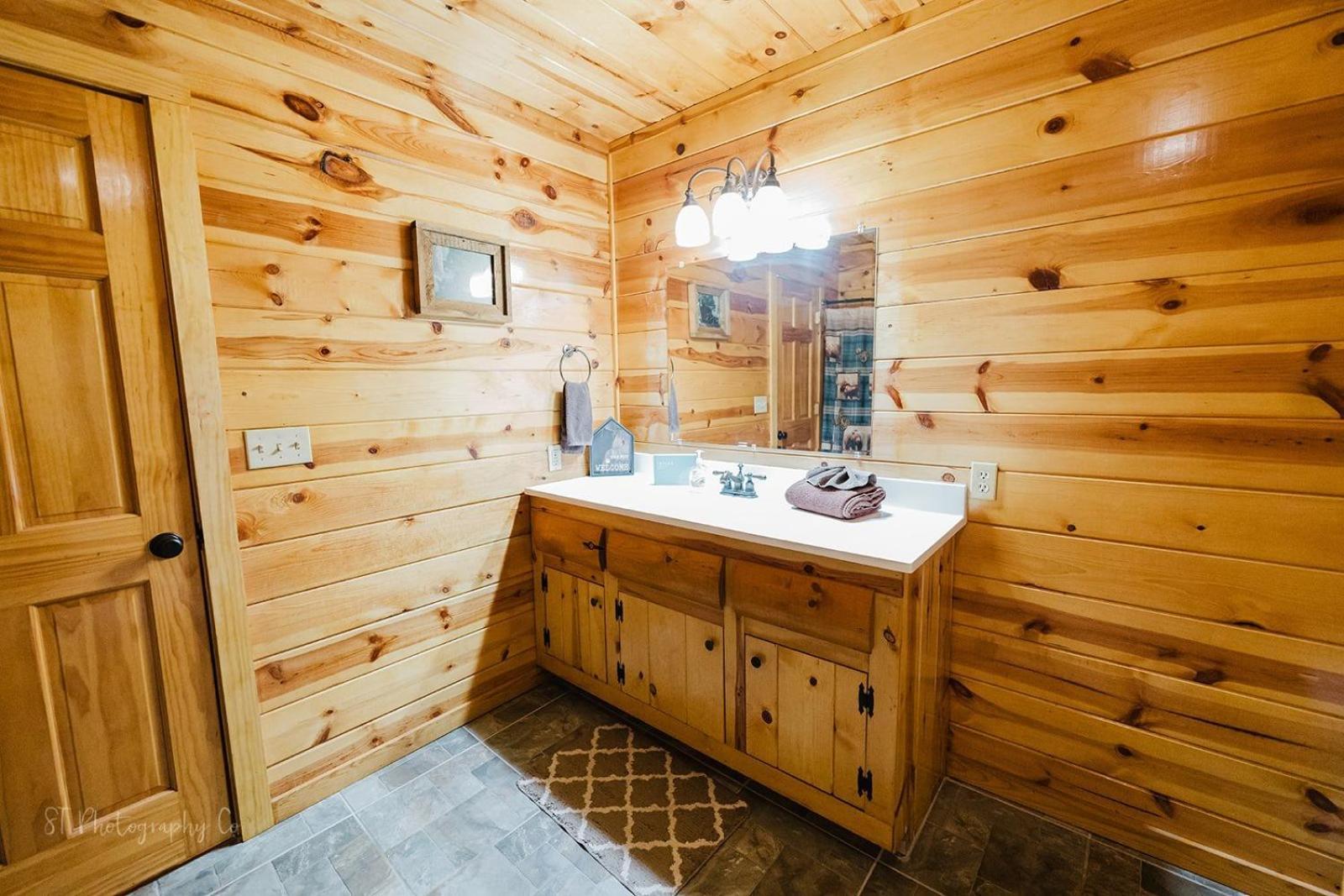 Little Sugar Camp Villa Sevierville Exterior photo